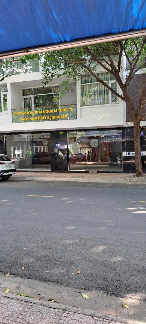 Nhà đẹp Thạch Bàn giá 5 tỷ, gần Aeon, trường học, sở hữu ngay hôm nay!